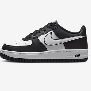 Nike Air Force 1 LV8 2